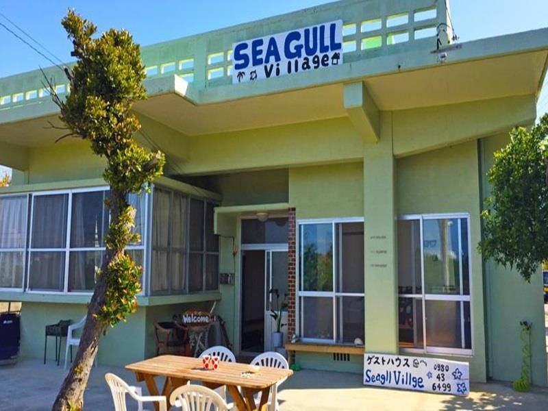 Guesthouse Seagull Village Motobu Exterior photo
